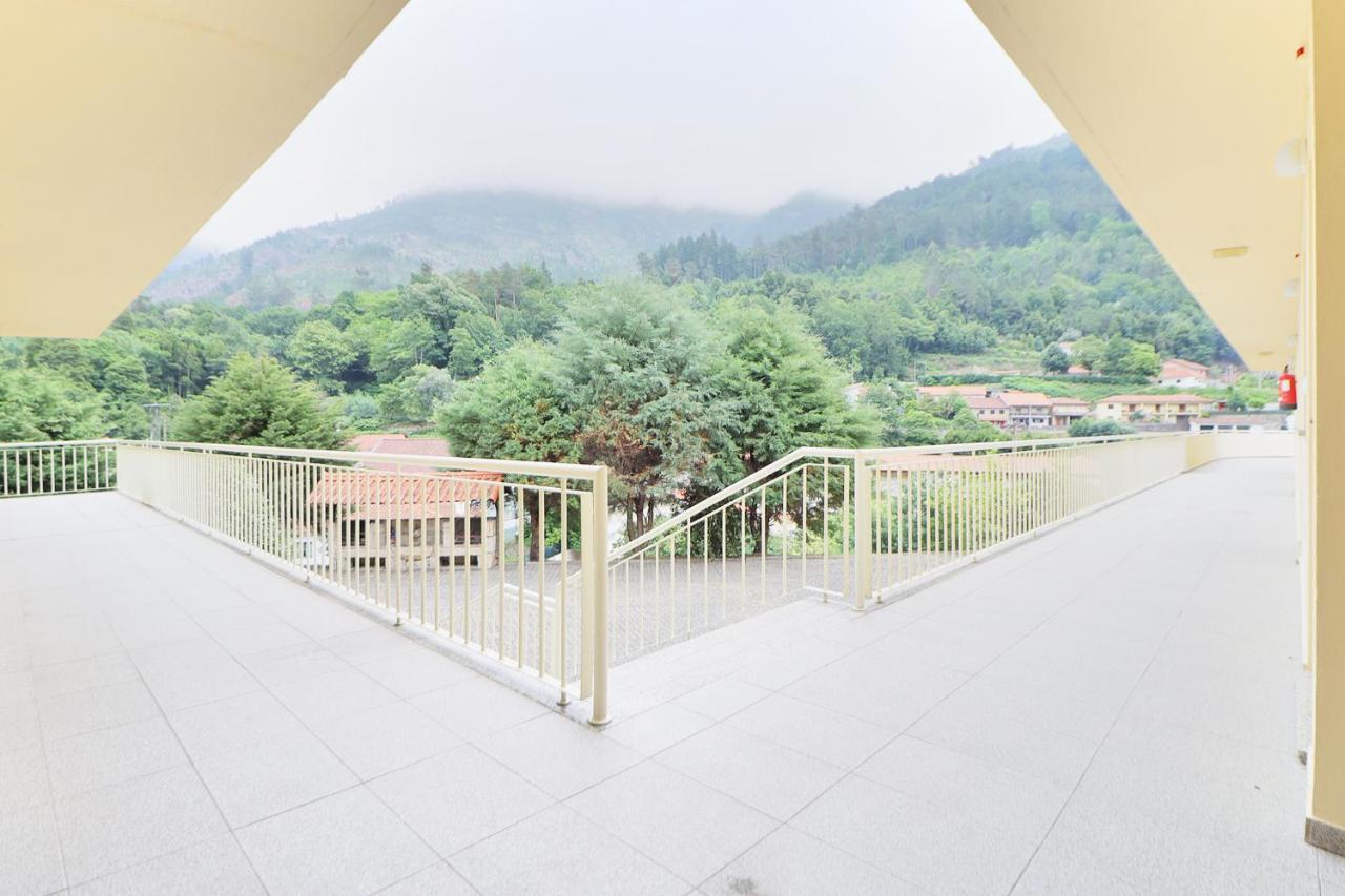 Aparthotel Geres Exterior photo