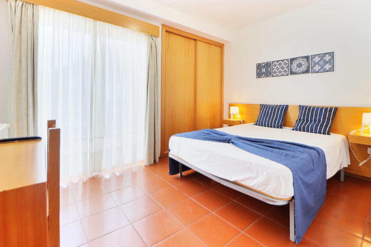 Aparthotel Geres Exterior photo