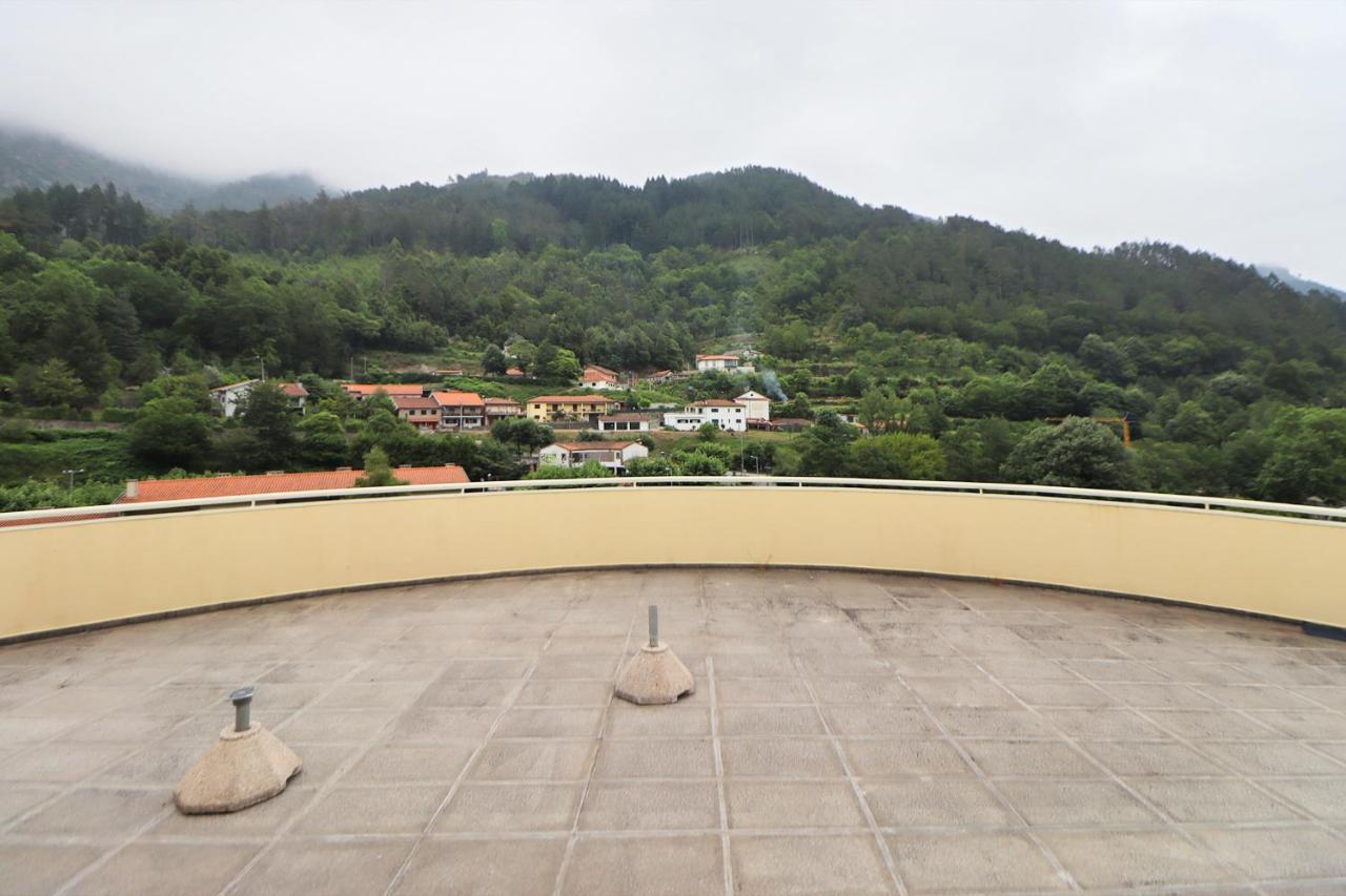 Aparthotel Geres Exterior photo