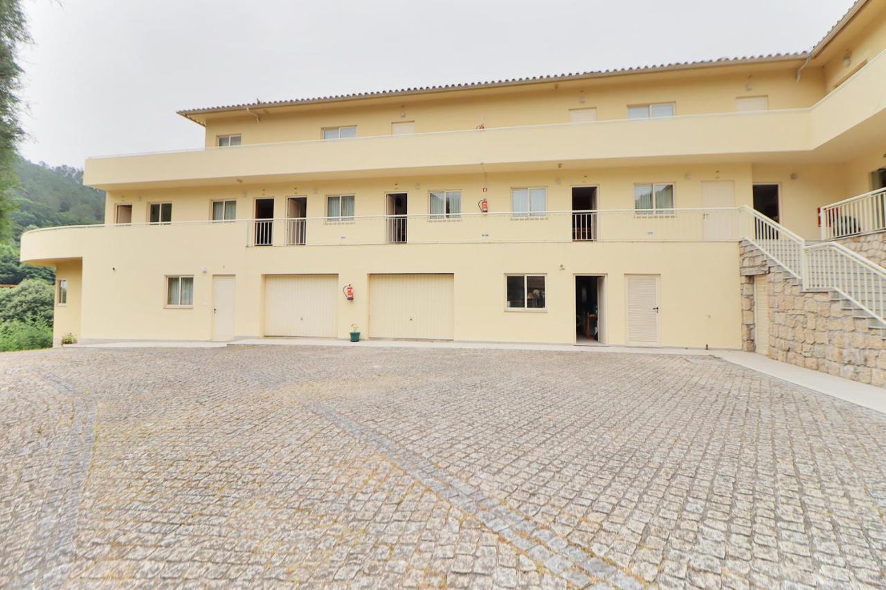 Aparthotel Geres Exterior photo